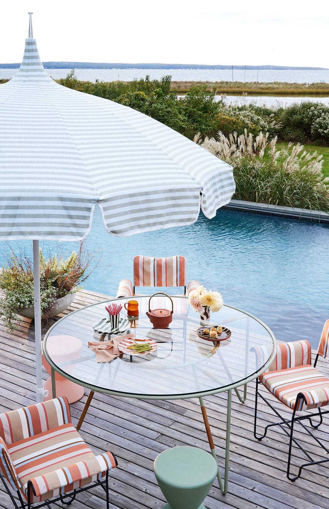 Classic Cut 8.5' Commercial Aluminum & Fiberglass Pagoda Patio Umbrella With Sunbrella Fabric