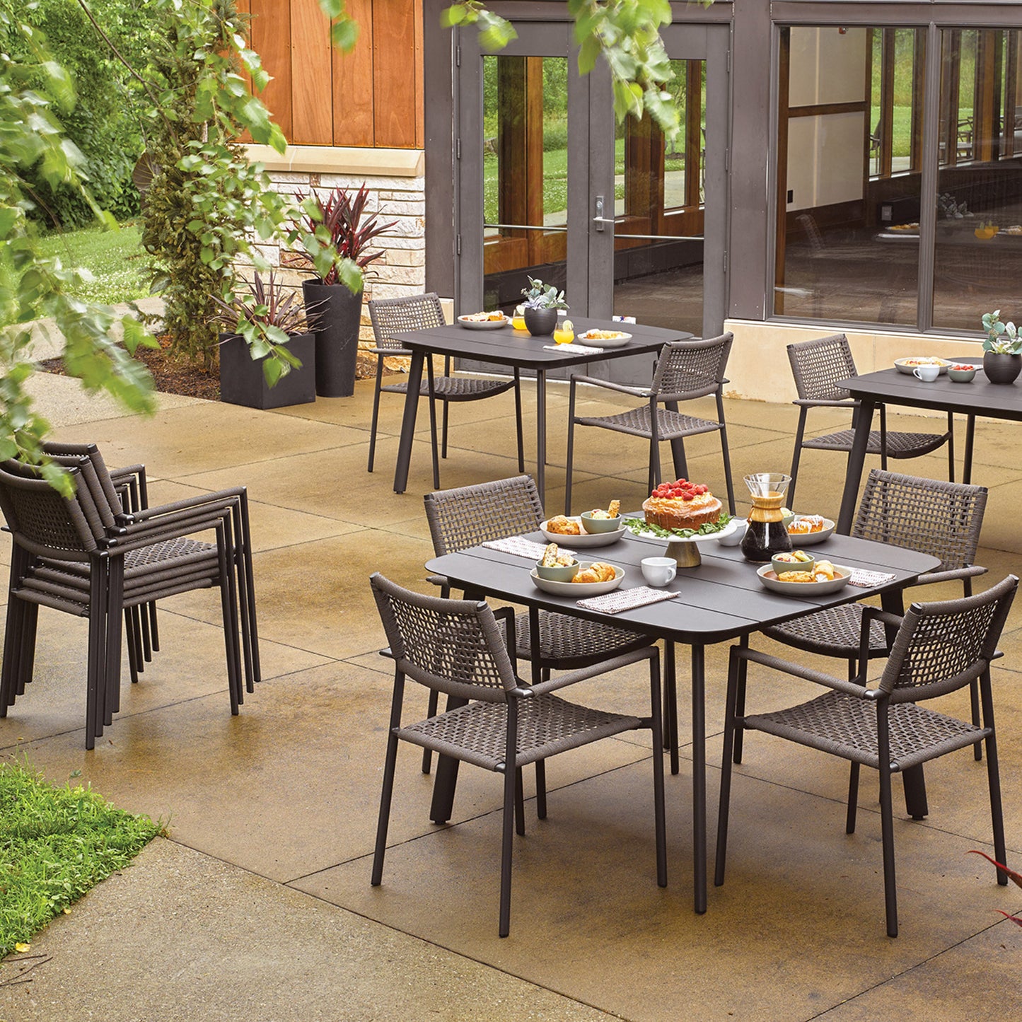 Eiland 45" Square Dining Table - Carbon